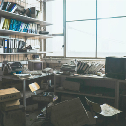 Professional commercial junk removal and cleanup service for businesses in Chicago